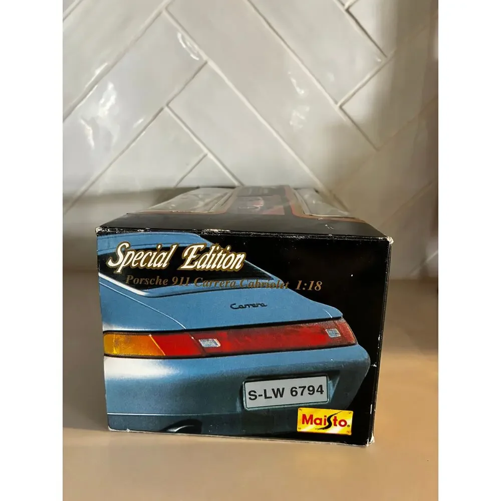 Maisto Special Edition 1996 Blue Corvette 1:18 Model Car Fathers Day read